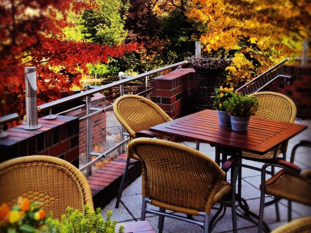 Germania Hotel Am Schlosspark Meyenburg  外观 照片